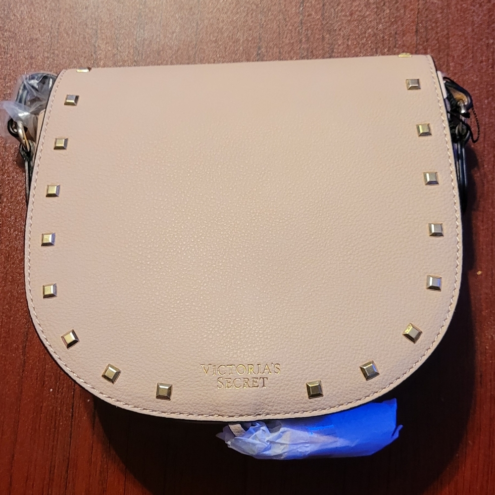 Victoria secret purse STILL IN PLASTIC